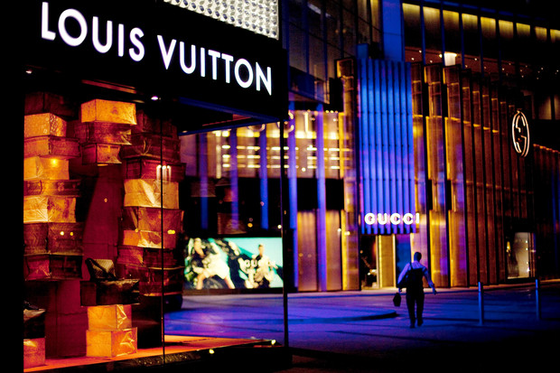 China Fashionistas Get Best Deals on Gucci, Hermes Bling: Retail - The  Fashionable Truth